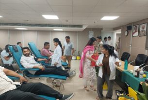 एमडीडीए कार्यालय में रक्तदान शिविर का आयोजन, अधिकारियों-कर्मचारियों ने बढ़-चढ़कर किया प्रतिभाग